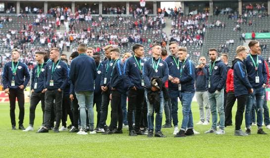 RB Leipzig Bayern Muenchen Football DFB Cup Final Berlin, 25 05 2019, Olympic Stadium, Football, DFB Cup, Final , RB Leipzig vs. FC Bayern Munich , In the picture Juniors of RB Leipzig, Silver Medal Winner in the DFB Cup , Award Ceremony of yesterdays Junior Cup Final between RB Leipzig and VfB Stuttgart , DFB regulations prohibit any use of photographs as image sequences and or quasi video ,