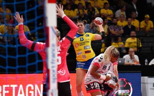 Flippes Laura ( Metz ) - Pandzic Amra ( Brest ) HANDBALL : Brest Bretagne HB vs Metz HB - Coupe de France - 25 05 2019 FedericoPestellini Panoramic 