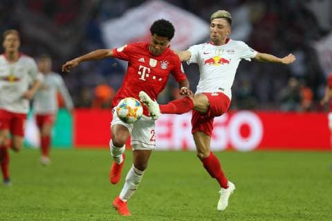 l r in duel, action, with Serge Gnabry 22 FC Bayern Muenchen and Kevin Kampl 44 RB Leipzig , RB Leipzig vs. FC Bayern Muenchen, soccer, final, DFB Cup, 25 05 2019 DFL REGULATIONS PROHIBIT ANY USE OF PHOTOGRAPHS AS IMAGE SEQUENCES AND OR QUASI VIDEO Berlin Berlin Deutschland Copyright: xkolbert-press ChristianxKolbertx