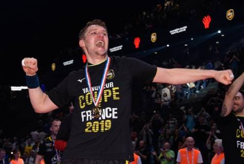 Joie des joueurs de l equipe Chambery - Mindegia Niko ( Chambery ) HANDBALL : Chambery Savoie Mont Blanc HB vs Dunkerque HB Grand Littoral - Coupe de France - 25 05 2019 FedericoPestellini Panoramic 