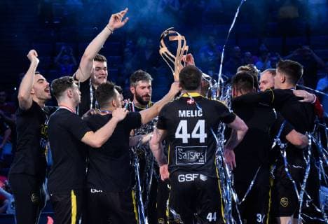 Joie des joueurs de l equipe Chambery - trophee HANDBALL : Chambery Savoie Mont Blanc HB vs Dunkerque HB Grand Littoral - Coupe de France - 25 05 2019 FedericoPestellini Panoramic 