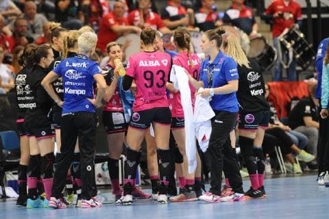 Time Out TusSies DHB, Handbal, Women, DHB Cup, Olympic Final 4, Match for 3rd place, 26 05 2019, Photo TBaur Eibner TusSies Metzingen vs SV Union Halle Neustadt Stuttgart Copyright: xEIBNER TobiasxBaurx EP_TBR