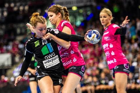 TuS Metzingen SV Union Halle Neustadt Heimburg, Swantje SV Union Halle Neustadt 13 Kovacs, Patricia TuS Metzingen 9 at the match of the DHB Cup Olympics FINAL4 TuS Metzingen vs SV Union Halle Neustadt Stuttgart 26 05 19 Handball DHB Cup , Stuttgart Baden Wuerttemberg Germany Porsche Arena