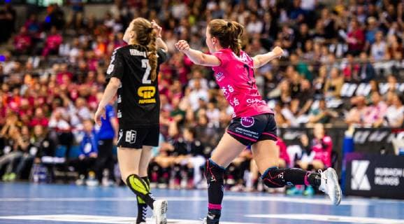 TuS Metzingen SV Union Halle Neustadt Jubilation after goal Vollebregt, Kelly TuS Metzingen 31 at the game of the DHB Cup Olympics FINAL4 TuS Metzingen vs SV Union Halle Neustadt Stuttgart 26 05 19 Handball DHB Cup , Stuttgart Baden Wuerttemberg Germany Porsche Arena