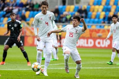 26.05.2019 GDYNIA UL. OLIMPIJSKA (POLAND) PILKA NOZNA (FOOTBALL) MISTRZOSTWA SWIATA W PILCE NOZNEJ DO LAT 20 (FIFA UNDER 20 WORLD CUP) MECZ (GAME) MEKSYK U20 - JAPONIA U20 (MEXICO U20 - JAPAN U20) NZ TOICHI SUZUKI, AYUMU SEKO FOTO TADEUSZ SKWIOT CYFRASPORT NEWSPIX.PL --- Newspix.pl  20190525TSCS6316