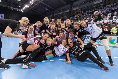 Stuttgart, Germany 26 May 2019 HBF Cup final Thuringia HC vs SG BBM Bietigheim the team from Thuringia HC, final jubilation final jubilation emotion joy Stuttgart Porsche Arena Baden Württemberg Germany
