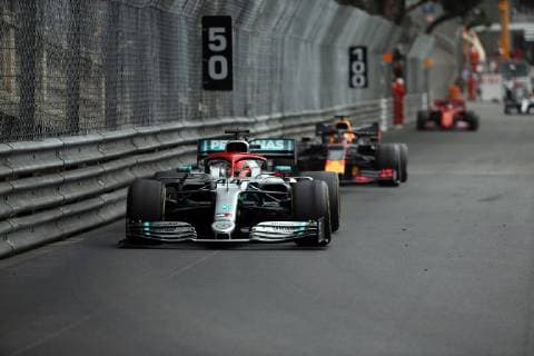 Photo4 LaPresse 26 05 2019 Monte Carlo, Monaco Grand Prix Formula One Monaco 2019 In the pic: Lewis Hamilton (GBR) Mercedes AMG F1 W10 and Max Verstappen (NED) Red Bull Racing RB15  Copyright: xPhoto4 LaPressex
