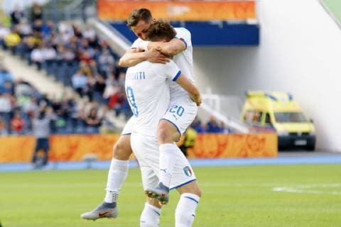 BYDGOSZCZ 26.05.2019 MECZ GRUPA B MISTRZOSTWA SWIATA DO LAT 20 U20 W PILCE NOZNEJ 2019: EKWADOR - WLOCHY --- 2019 FIFA U-20 WORLD CUP GROUP B MATCH: ECUADOR - ITALY ANDREA PINAMONTI , SALVATORE ESPOSITO , RADOSC GOL CELEBRATION GOAL , DRUZYNA TEAM WLOCHY ITALY FOT. MATEUSZ BOSIACKI 400MM.PL NEWSPIX.PL --- Newspix.pl  190526BOS004