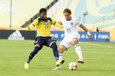 BYDGOSZCZ 26.05.2019 MECZ GRUPA B MISTRZOSTWA SWIATA DO LAT 20 U20 W PILCE NOZNEJ 2019: EKWADOR - WLOCHY --- 2019 FIFA U-20 WORLD CUP GROUP B MATCH: ECUADOR - ITALY GONZALO PLATA , LUCA PELLEGRINI FOT. MATEUSZ BOSIACKI 400MM.PL NEWSPIX.PL --- Newspix.pl  190526BOS023