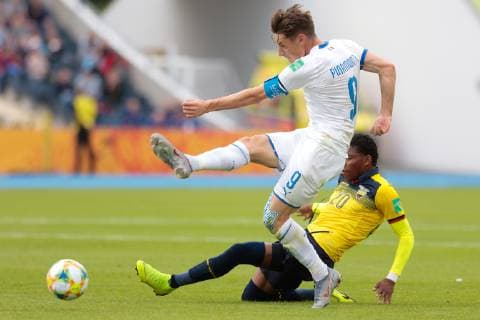 26.05.2019 Bydgoszcz Pilka nozna Mistrzostwa Swiata U20, faza grupowa, Ekwador U20 - Wlochy U20 N z Andrea Pinamonti, Gonzalo Plata Foto Adam Starszynski PressFocus 26.05.2019 Bydgoszcz Football FIFA World Cup, WM, Weltmeisterschaft, Fussball under 20, group stage, Ecuador U20 - Italy U20 Andrea Pinamonti, Gonzalo Plata Credit Adam Starszynski PressFocus NEWSPIX.PL --- Newspix.pl  20190526PF_AS085