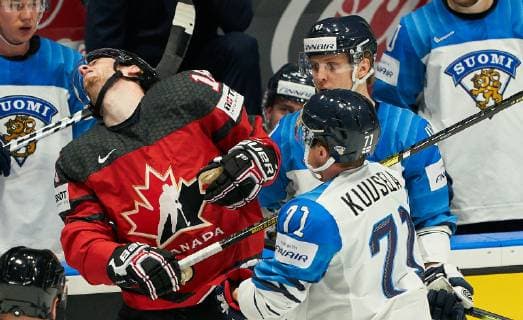 Kristian KUUSELA, FIN71 hits Pierre-Luc DUBOIS, CAN 18 CANADA - FINLAND Kanada - Finnland FINAL IIHF Ice hockey, Eishockey WORLD CHAMPIONSHIPS in Bratislava, Slovakia, Slowakei, May 26, 2019, Season 2018 2019, Photographer: Peter Schatz