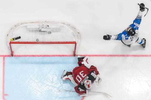 190526 Marko Anttila of Finland celebrates after scoring 1 1 behind goaltender Matt Murray of Canada during the 2019 IIHF Ice Hockey World Championship gold medal game between Canada and Finland on May 26, 2019 in Bratislava Photo Joel Marklund BILDBYRAN kod JM 87962,  Copyright: JOELxMARKLUND BB190526JM073