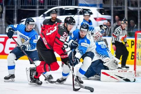 2019.05.26 Bratyslawa Hokej IIHF Mistrzostwa Swiata Slowacja 2019 Elita Final Kanada - Finlandia N z Sam Reinhart Mikko Lehtonen Foto Pawel Andrachiewicz PressFocus 2019.05.26 Bratislava Ice hockey, Eishockey IIHF Ice Hockey World Championship, WM, Weltmeisterschaft Final Canada - Finland Sam Reinhart Mikko Lehtonen Credit: Pawel Andrachiewicz PressFocus NEWSPIX.PL --- Newspix.pl  20190526_PF_PA205