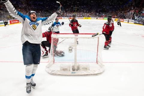 190526 Marko Anttila of Finland celebrates after scoring 1 1 during the 2019 IIHF Ice Hockey World Championship gold medal game between Canada and Finland on May 26, 2019 in Bratislava Photo Joel Marklund BILDBYRAN kod JM 87962,  Copyright: JOELxMARKLUND BB190526JM081