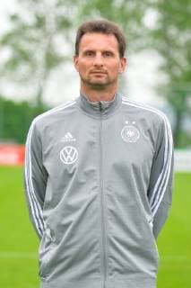 Goalkeeper Coach Michael Fuchs Grassau, Germany, 27 05 2019, 27 05 2019, Grassau, Football, DFB Womens Photo Session, DFB DFL REGULATIONS PROHIBIT ANY USE OF PHOTOGRAPHS AS IMAGE SEQUENCES AND OR QUASI VIDEO xklx