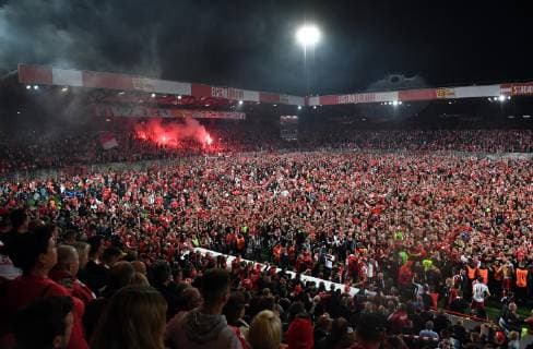 Soccer, Men, Season 2018 2019, Relegation 1 2 Bundesliga return match, 1 FC Union Berlin VfB Stuttgart, Fans of 1 FC Union on the pitch, Jubilee about the promotion to the 1 Bundesliga, 27 05 2019, Copyright: xMatthiasxKochx
