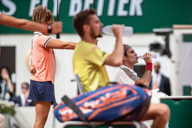 Sport Themen der Woche KW22 Sport Bilder des Tages Paris, France le 29 mai 2019 - Oscar Otte (GER) affronte Roger Federer (SUI) sur le court Philippe Chatrier au 2eme tour de Roland Garros. Oscar Otte (GER) against Roger Federer (SUI) on court Philippe Chatrier in the second round of the French Open tennis tournament at Roland Garros in Paris, France, 29th May 2019.  Copyright: xAurelienxMorissardx