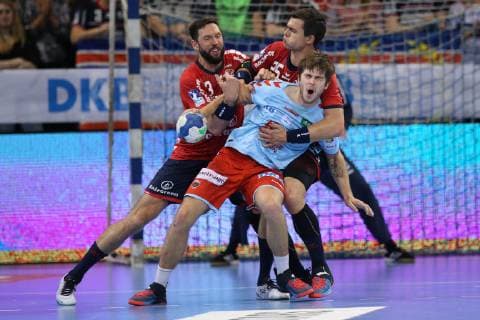 SG Flensburg Handewitt vs. Fuechse Berlin, Handball, 1 Bundesliga, 29 05 19 Jacob Tandrup Holm Fuechse Berlin, 06 in circle against Tobias Karlsson SG Flensburg Handewitt, 03 and Rasmus Lauge Schmidt SG Flensburg Handewitt, 25 xmmkx