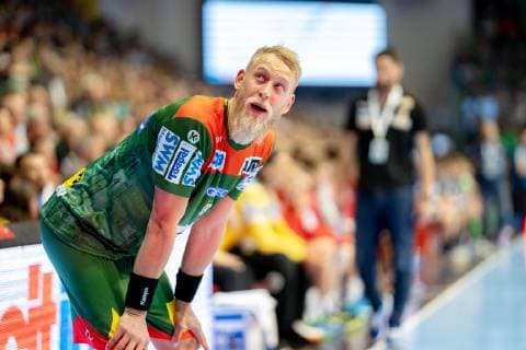 Matthias Musche Nr 6 SC Magdeburg looks at the clock SC Magdeburg vs SG BBM Bietigheim SC Magdeburg vs SG BBM Bietigheim, Handball, DKB Handball Bundesliga, season 2018 2019, 29 05 2019 Magdeburg Copyright: xDanielxReinelt xEibner-Pressefotox EP_drt