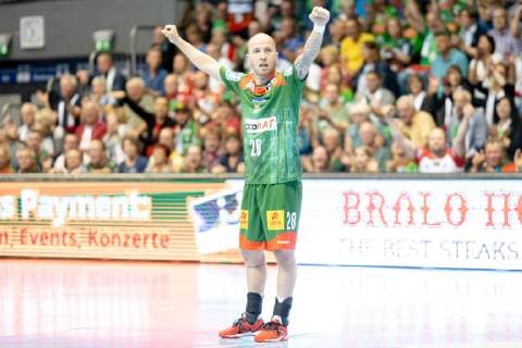 Robert Weber Nr 28 SC Magdeburg cheers SC Magdeburg vs SG BBM Bietigheim SC Magdeburg vs SG BBM Bietigheim, Handball, DKB Handball Bundesliga, Season 2018 2019, 29 05 2019 Magdeburg Copyright: xDanielxReinelt xEibner-Pressefotox EP_drt