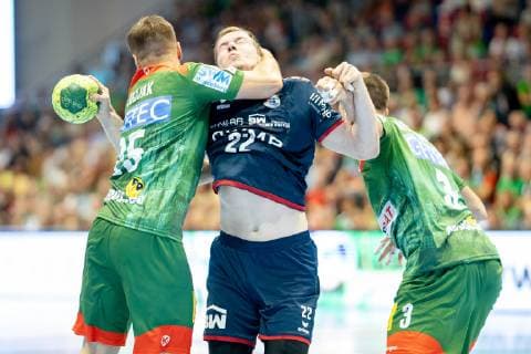 Jonas Link Nr 22 SG BBM Bietigheim vs Piotr Chrapkowski Nr 3 SC Magdeburg and Marko Bezjak Nr 25 SC Magdeburg SC Magdeburg vs SG BBM Bietigheim SC Magdeburg vs SG BBM Bietigheim, Handball, DKB Handball Bundesliga, Season 2018 2019, 29 05 2019 Magdeburg Copyright: xDanielxReinelt xEibner-Pressefotox EP_drt