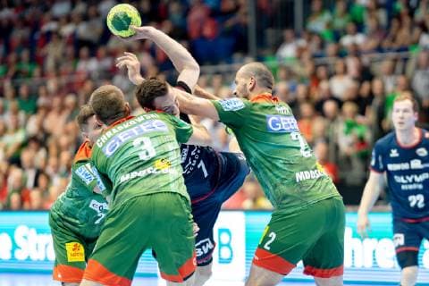 Diminik Claus Nr 7 SG BBM Bietigheim is stopped at the litter by Piotr Chrapkowski Nr 3 SC Magdeburg and Zeljko Musa Nr 2 SC Magdeburg SC Magdeburg vs SG BBM Bietigheim SC Magdeburg vs SG BBM Bietigheim, Handball, DKB Handball Bundesliga, Season 2018 2019, 29 05 2019 Magdeburg Copyright: xDanielxReinelt xEibner-Pressefotox EP_drt