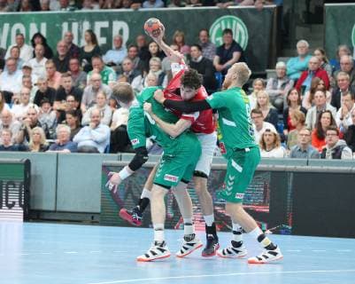Maximilian Leon Bettin Bergischer HC 2 against Magnus Gullerud TSV GWD Minden 21 left and Christoffer Rambo TSV GWD Minden 9 right, TSV GWD Minden vs. Bergischer HC, Handball, 1 Bundesliga, 29 05 2019, TSV GWD Minden vs. Bergischer HC, Handball, 1 Bundesliga, 29 05 2019 Minden Copyright: xEibner-Pressefotox xJanxStrohdiex EP_JSK