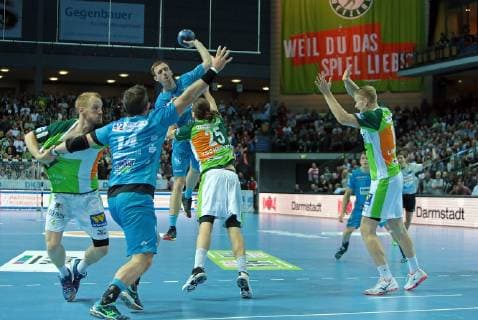 29 05 2019, xovx, Handball HBL, HSG Wetzlar TVB Stuttgart emspor, v l Stefan Kneer HSG Wetzlar , Simon Baumgarten TBV Stuttgart , Max Haefner TBV Stuttgart , Olle Forsell Schefvert HSG Wetzlar , Anton Lindskog HSG Wetzlar , Aktion DFL DFB REGULATIONS PROHIBIT ANY USE OF PHOTOGRAPHS as IMAGE SEQUENCES and or QUASI VIDEO Wetzlar