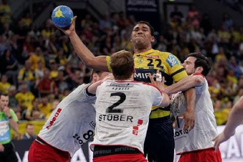 v li Gunnar Dietrich The Owls, 8 , Frederic Stüber The Owls, 2 , Mads Mensah Larsen RNL, 22 , Jonathan Scholz The Owls, 11 , Duel, Game scene, Duel, duel, tackle, tackling, dynamics, action, action, 29 05 2019, Mannheim, Handball, DKB Bundesliga, Rhein Neckar Löwen TSG Ludwigshafen Friesenheim The Owls xozx
