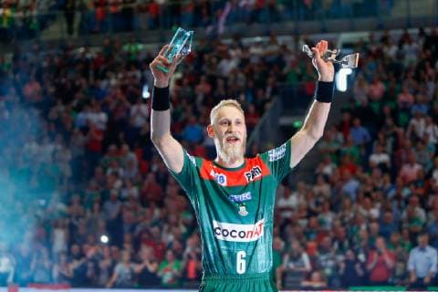 29 05 2019, xtgx, Handball DKB Bundesliga, SC Magdeburg SG Bietigheim emspor, v l Matthias Musche Magdeburg, 6 is honoured as top scorer GETEC Arena