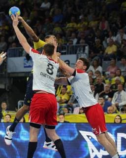 Gunnar Dietrich Ludwigshafen and Maximilian Haider Ludwigshafen stop Mads Mensah Larsen Loewen at the game Rhein Neckar Loewen vs The Owls Ludwigshafen in the 1 Handball Bundesliga on 29 02 2019, Rhein Neckar Loewen vs The Owls Ludwigshafen, Handball, 1 Handball Bundesliga, 29 02 2019 Mannheim Copyright: xMichaelxBermel Eibner-Pressefotox EP_mbl