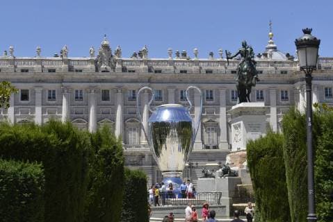 General Views and Fans with the UEFA Champions League trophy in Madrid , Thursday, May 30, 2019 Cordon Press  xJOAQUINxCORCHEROxARCOSx xx