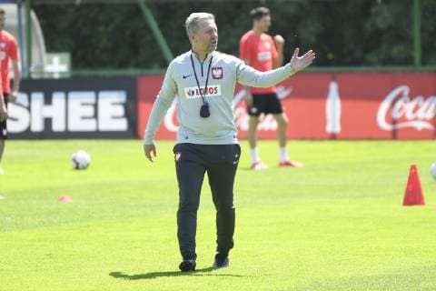 WARSZAWA 31.05.2019 TRENING REPREZENTACJI POLSKI --- POLISH FOOTBALL national team, Nationalteam TRAINING SESSION IN WARSAW TRENER JERZY BRZECZEK FOT. MACIEJ BIALY FOTOPYK NEWSPIX.PL --- Newspix.pl  190531BIA017