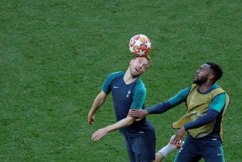 Tottenham midfielder Christian Eriksen (L) and defender Danny Rose (R) attends a team s training session at the Wanda Metropolitano stadium in Madrid, Spain, 31 May 2019. Tottenham Hotspur will face Liverpool FC in the 2019 UEFA Champions League final at the Wanda Metropolitano stadium in Madrid, Spain, on 01 June 2019. UCL Final 2019 - Tottenham Hotspur training !ACHTUNG: NUR REDAKTIONELLE NUTZUNG!  Copyright: xJuanjoxMartinx GRAF1591 20190531-636949310768993134