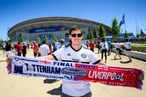 190601 Fans outside the Stadium Wanda Metropolitano prior to the UEFA Champions League final between Tottenham and Liverpool on June 1, 2019 in Madrid Photo Petter Arvidson BILDBYRAN kod PA 92302,  Copyright: PETTERxARVIDSON BB190601PA020