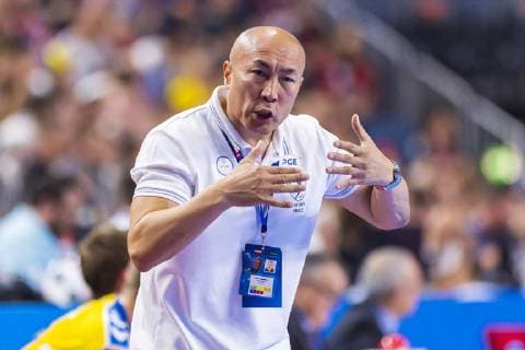 Cologne, Germany 01 June 2019 Handball EHF CL Semifinal Telekom Veszprem HC vs PGE Vive Kielce Coach Talant Dujshebaev Kielce Gestic gestures gesticulated Cologne Lanxess Arena Germany