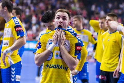 Cologne, Germany 01 June 2019 Handball EHF CL Semifinal Telekom Veszprem HC vs PGE Vive Kielce Julen Aguinagalde Akizu Kielce dissatisfied disappointed disappointed down frustrated, Cologne Lanxess Arena Germany