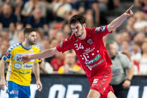 Handball, EHF CL, Final Four, Telekom Veszprem HC - PGE Vive Kielce 2019.06.01 Kolonia Pilka reczna EHF Velux Final4 Liga Mistrzow 2019 Polfinal Telekom Veszprem - PGE Vive Kielce N Z Petar Nenadic radosc Foto Pawel Andrachiewicz PressFocus 2019.06.01 Cologne Handball EHF Velux Final4 Champions League Semi-final Telekom Veszprem - PGE Vive Kielce Petar Nenadic radosc Photo Pawel Andrachiewicz PressFocus NEWSPIX.PL --- Newspix.pl  20190601_PF_PA089