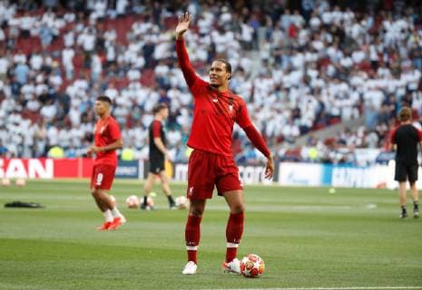 Liverpool s defenfer Virgil Van Dijk warms up prior the UEFA Champions League final between Tottenham Hotspur and Liverpool FC at Wanda Metropolitano stadium in Madrid, Spain, 01 June 2019. UCL Final 2019 - Tottenham Hotspur vs Liverpool FC !ACHTUNG: NUR REDAKTIONELLE NUTZUNG!  Copyright: xJuanjoxMartinx GRAF2099 20190601-636950176670504233