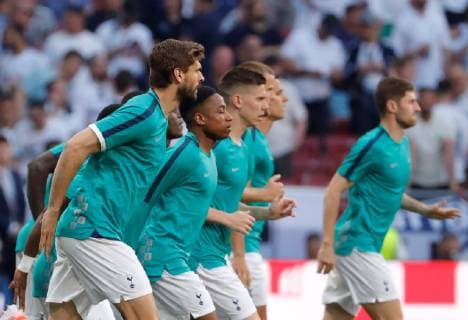 Tottenham s forward Fernando Llorente (L) warms up prior the UEFA Champions League final between Tottenham Hotspur and Liverpool FC at Wanda Metropolitano stadium in Madrid, Spain, 01 June 2019. UCL Final 2019 - Tottenham Hotspur vs Liverpool FC !ACHTUNG: NUR REDAKTIONELLE NUTZUNG!  Copyright: xJuanxCarlosxHidalgox GRAF2118 20190601-636950181418456066