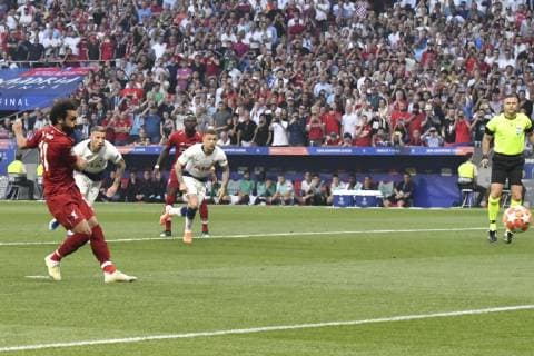 Football - 2019 UEFA Champions League Final - Liverpool vs. Tottenham Hotspur Mohamed Salah of Liverpool celebrates scoring his team s first goal, at Wanda Metropolitano, Madrid. COLORSPORT WINSTON BYNORTH 