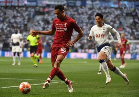 01 06 2019, xkvx, Football UEFA Champions League Final, Tottenham Hotspur FC Liverpool emspor, v l Trent Alexander Arnold FC Liverpool , Heung Min Son Tottenham Hotspur DFL DFB REGULATIONS PROHIBIT ANY USE OF PHOTOGRAPHS as IMAGE SEQUENCES and or QUASI VIDEO Madrid