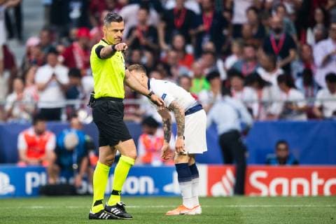190601 Referee Damir Skomina calls a penalty for Liverpool during the UEFA Champions League final between Tottenham and Liverpool on June 1, 2019 in Madrid Photo Petter Arvidson BILDBYRAN kod PA 92302,  Copyright: PETTERxARVIDSON BB190601PA077
