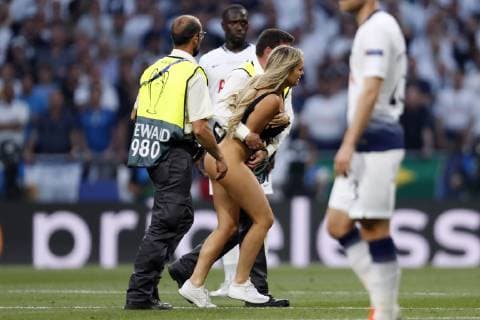 naked female streaker during the UEFA Champions League final match between Tottenham Hotspur FC and Liverpool FC at Estadio Metropolitano on June 01, 2019 in Madrid, Spain UEFA Champions League 2018 2019 xVIxVIxImagesx xMauricexvanxSteenxIVx 14632304