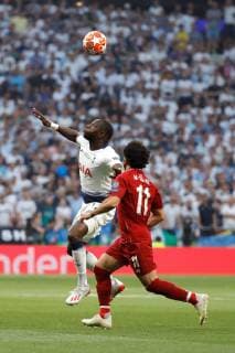 Tottenham s midfielder Moussa Sissoko (L) duels for the ball against Liverpool s winger Mohamed Salah (R) during the UEFA Champions League final between Tottenham Hotspur and Liverpool FC at Wanda Metropolitano stadium in Madrid, Spain, 01 June 2019. UCL Final 2019 - Tottenham Hotspur vs Liverpool FC !ACHTUNG: NUR REDAKTIONELLE NUTZUNG!  Copyright: xJuanjoxMartínx GRAF2181 20190601-636950210624077713