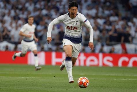 Tottenham s forward Heung-Ming Son controls the ball during the UEFA Champions League final between Tottenham Hotspur and Liverpool FC at Wanda Metropolitano stadium in Madrid, Spain, 01 June 2019. UCL Final 2019 - Tottenham Hotspur vs Liverpool FC !ACHTUNG: NUR REDAKTIONELLE NUTZUNG!  Copyright: xJuanjoxMartinx GRAF2207 20190601-636950213376419067