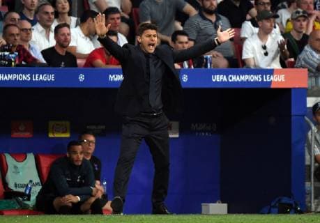 01 06 2019, xkvx, Football UEFA Champions League Final, Tottenham Hotspur FC Liverpool emspor, v l Coach Mauricio Pochettino Tottenham Hotspur gives instructions, gesticulated, gesticulate with arms gives instructions, gesticulate DFL DFB REGULATIONS PROHIBIT ANY USE OF PHOTOGRAPHS as IMAGE SEQUENCES and or QUASI VIDEO Madrid