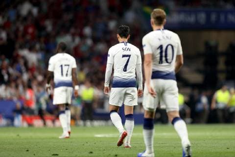 1st June 2019, Wanda Metropolitano stadium, Madrid, Spain; UEFA Champions League Final, Tottenham Hotspur versus Liverpool FC; A dejected Tottenham Hotspur team leave the pitch at the end of the first half  ActionPlus12140237 ShaunxBrooks
