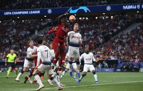 Tottenham Hotspur v Liverpool UEFA Champions League Final Mohamed Salah of Liverpool jumps for a header during the UEFA Champions League Final at the Wanda Metropolitano Stadium, Madrid Content Not Available For UK Newspapers Copyright: xPaulxChestertonx FIL-13310-0139