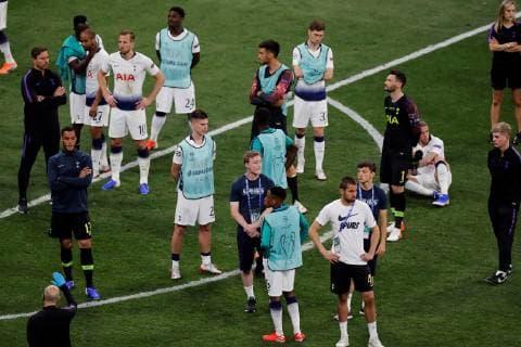 Tottenham players react after the UEFA Champions League final between Tottenham Hotspur and Liverpool FC at Wanda Metropolitano stadium in Madrid, Spain, 01 June 2019. UCL Final 2019 - Tottenham Hotspur vs Liverpool FC !ACHTUNG: NUR REDAKTIONELLE NUTZUNG!  Copyright: xJuanxCarlosxHidalgox GRAF2319 20190601-636950275328246879